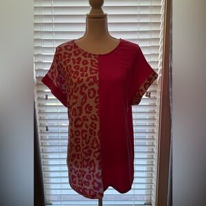 NEW! Women’s Pink and Leopard Patchwork Short Sleeve Top!